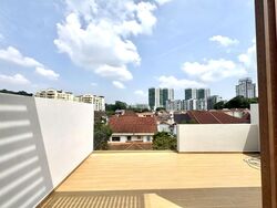Hillview Avenue (D23), Terrace #599813051